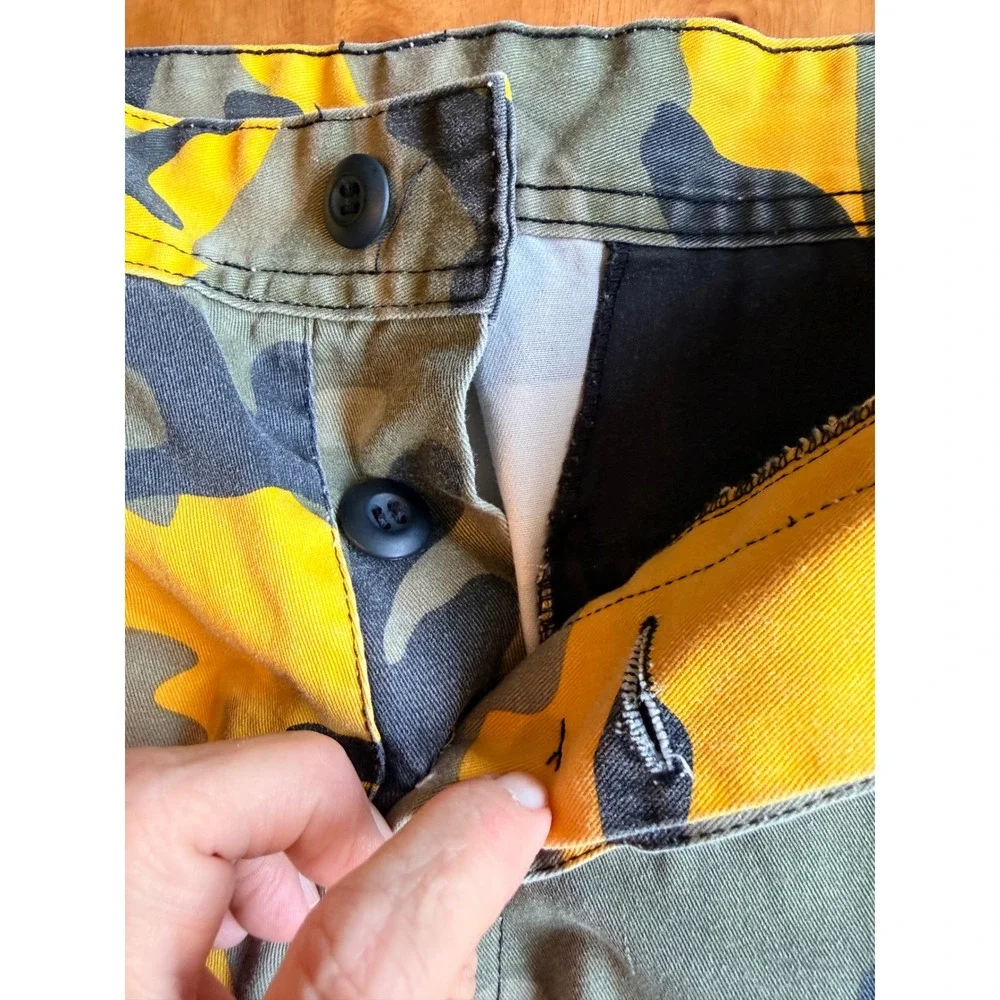 Rothco Ultra Force BDU Yellow Camo Cargo Shorts Mens Large Regular Frayed Hem